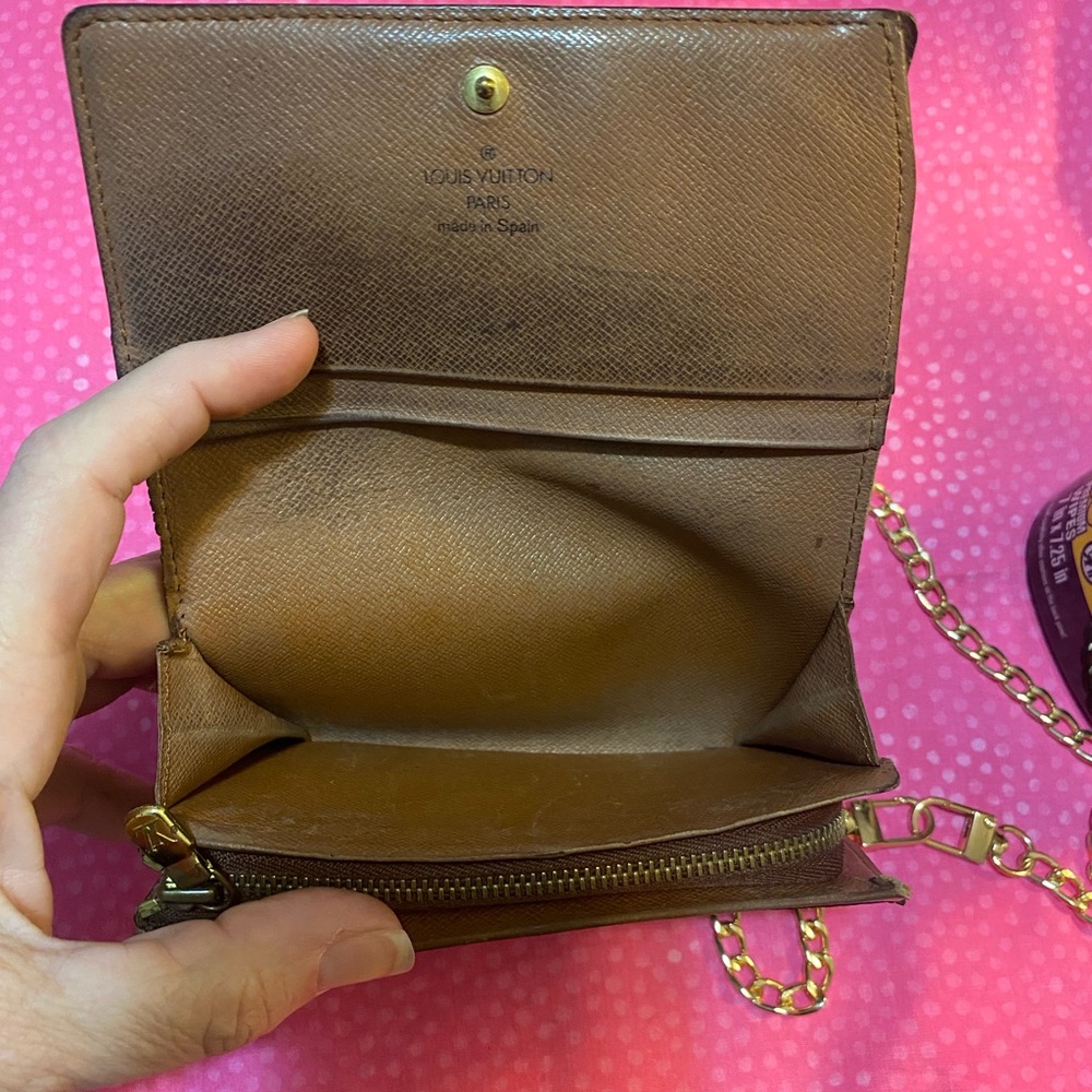 Louis Vuitton Authentic Brown Monogram Crossbody Wallet on chain - Picture 5 of 7